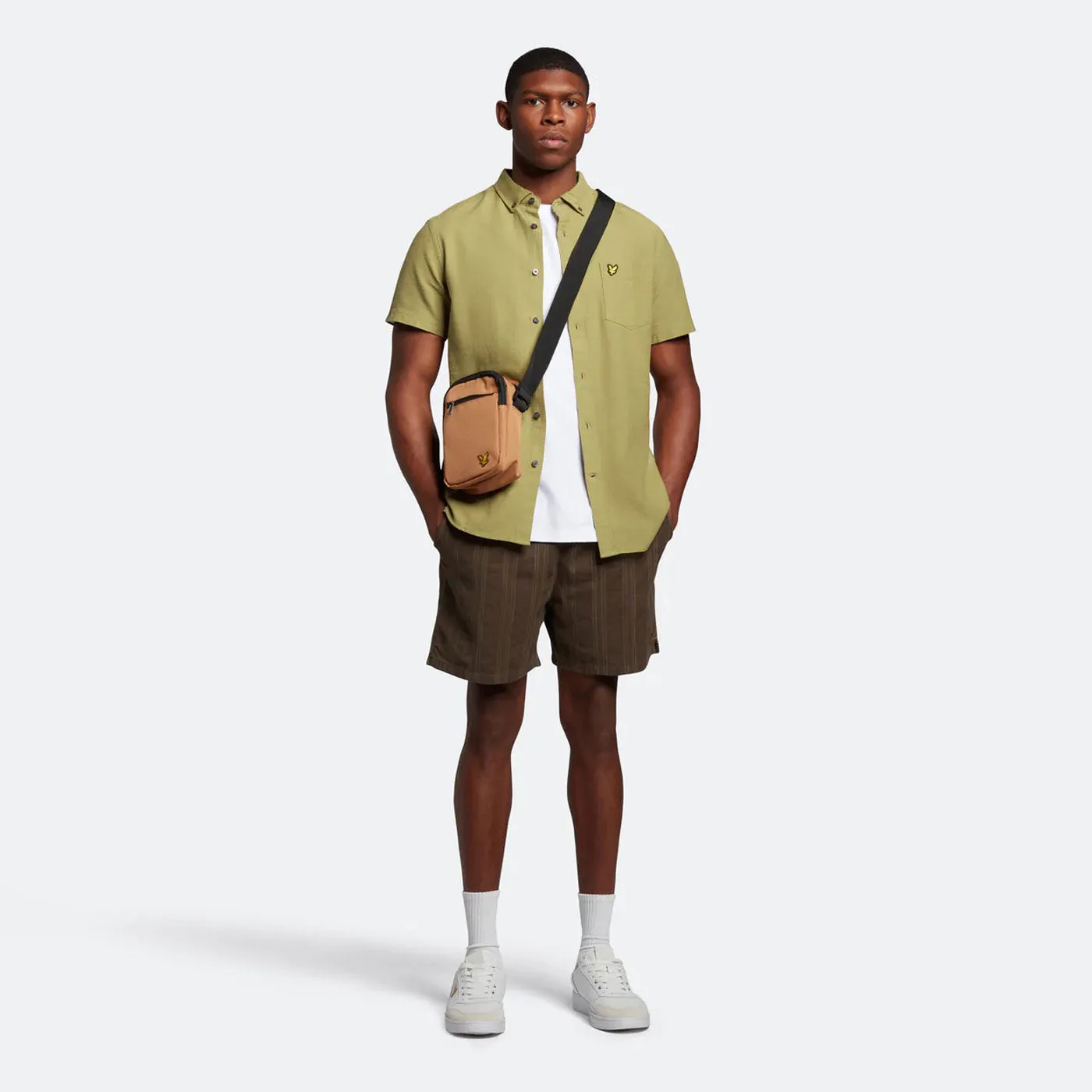 Lyle & Scott Cotton Slub Short Sleeve Shirt Seaweed